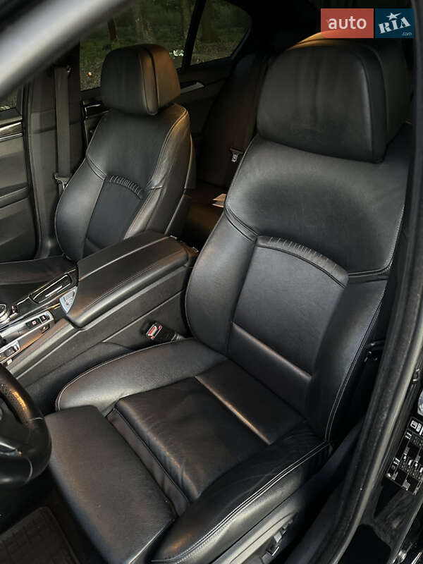 Седан BMW 5 Series 2014 в Самборе