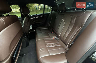 Седан BMW 5 Series 2018 в 