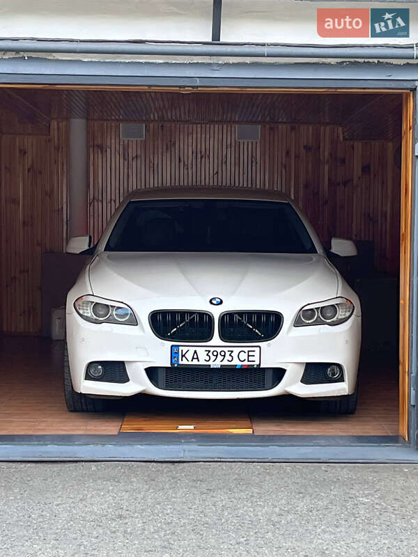 BMW 5 Series 2011 BMW 5 Series 2011
