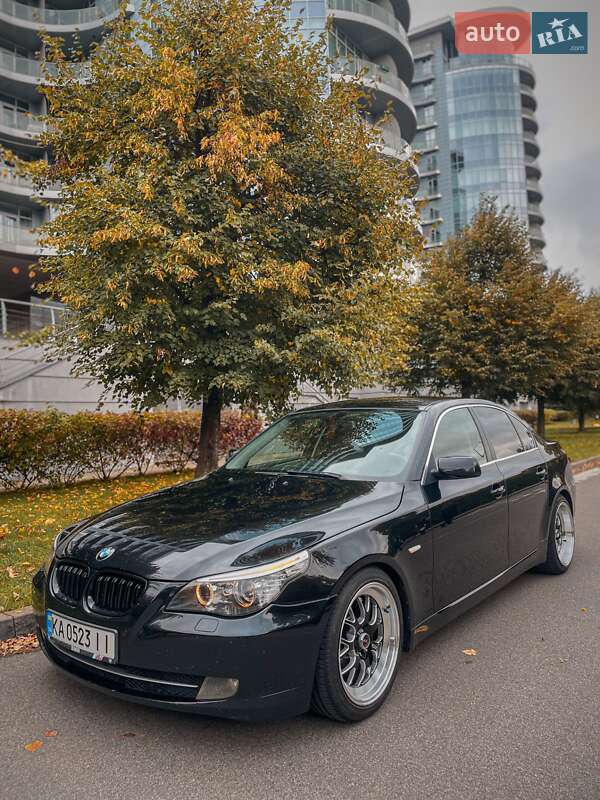 Седан BMW 5 Series 2007 в Киеве