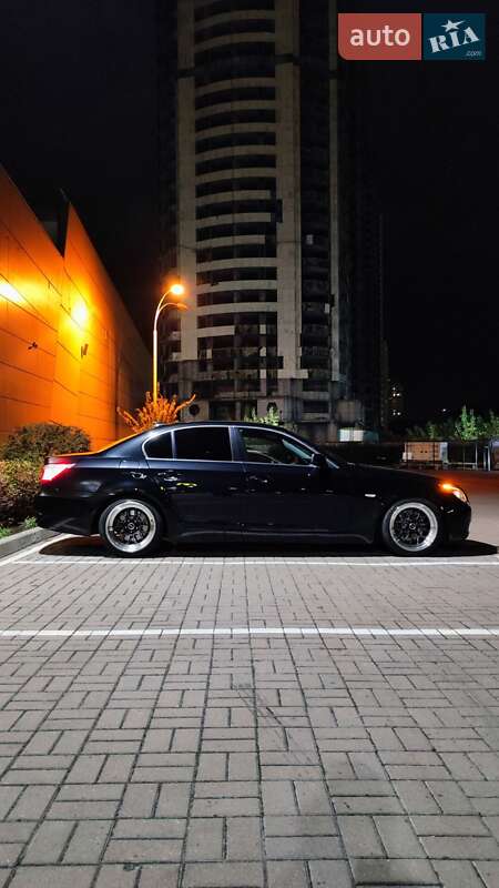 Седан BMW 5 Series 2007 в Киеве