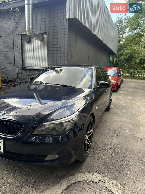 Универсал BMW 5 Series 2009 в Киеве