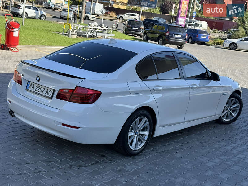 Седан BMW 5 Series 2016 в Одессе