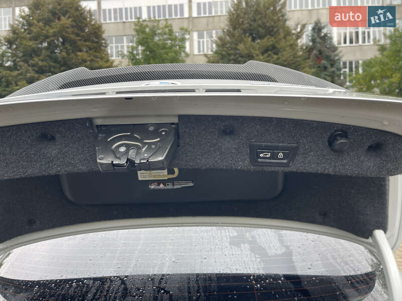 Седан BMW 5 Series 2011 в Броварах