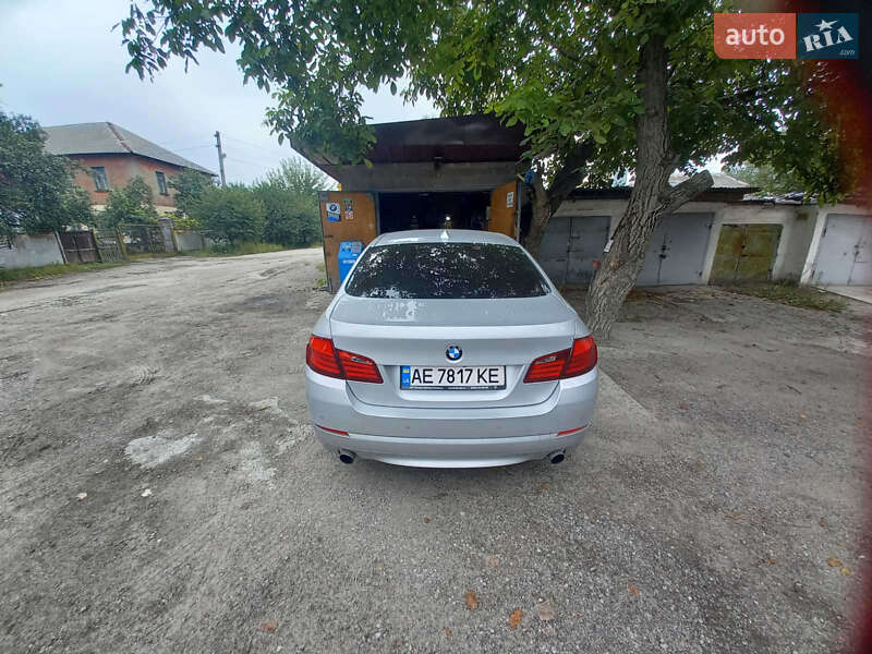 Седан BMW 5 Series 2012 в Днепре