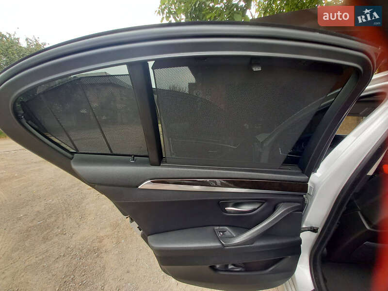 Седан BMW 5 Series 2012 в Днепре