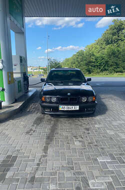 Седан BMW 5 Series 1990 в Сумах