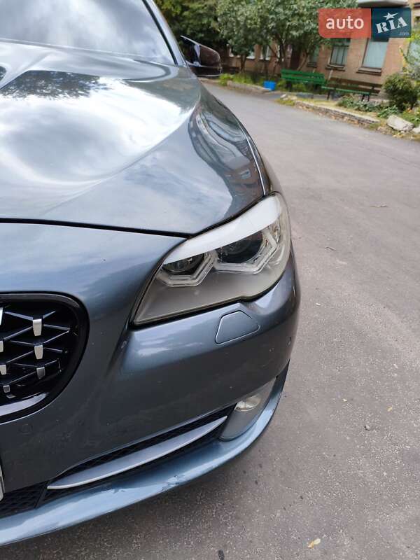 Седан BMW 5 Series 2010 в Харкові