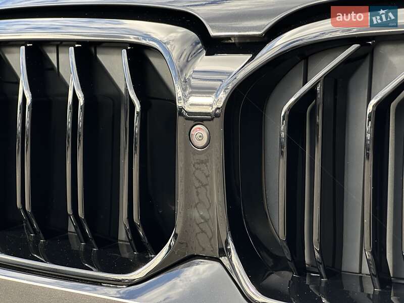 Седан BMW 5 Series 2021 в Мукачево