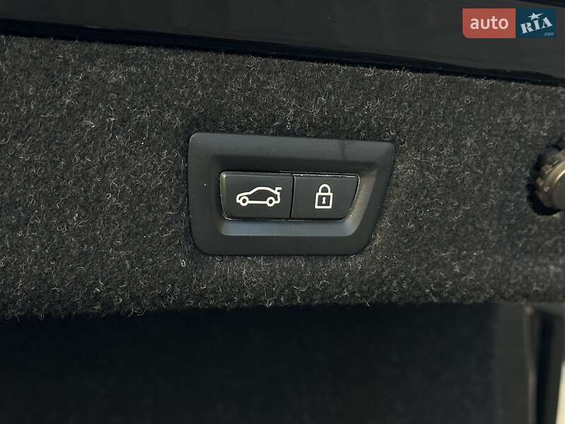 Седан BMW 5 Series 2021 в Мукачево