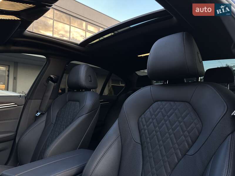 Седан BMW 5 Series 2021 в Мукачево