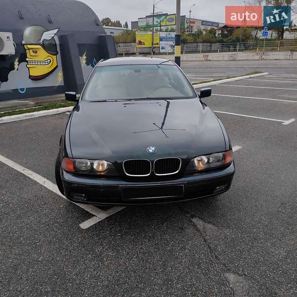 Седан BMW 5 Series 1997 в Киеве