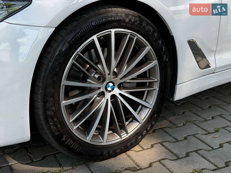 Седан BMW 5 Series 2017 в Александрие