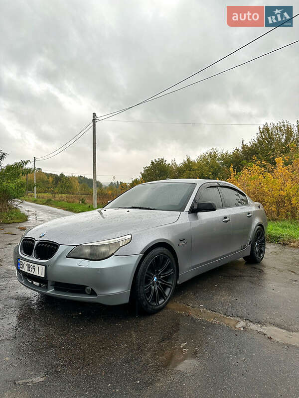 BMW 5 Series 2004 BMW 5 Series 2004