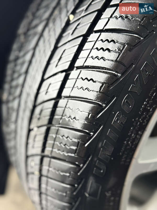 Седан BMW 5 Series 2013 в Чорткове фото 45 Седан BMW 5 Series 2013 в Чорткове