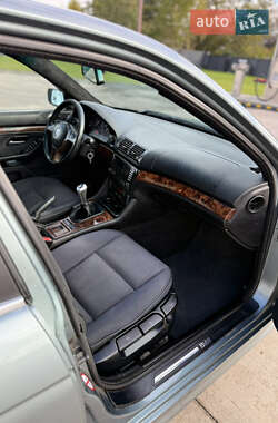Седан BMW 5 Series 2001 в 