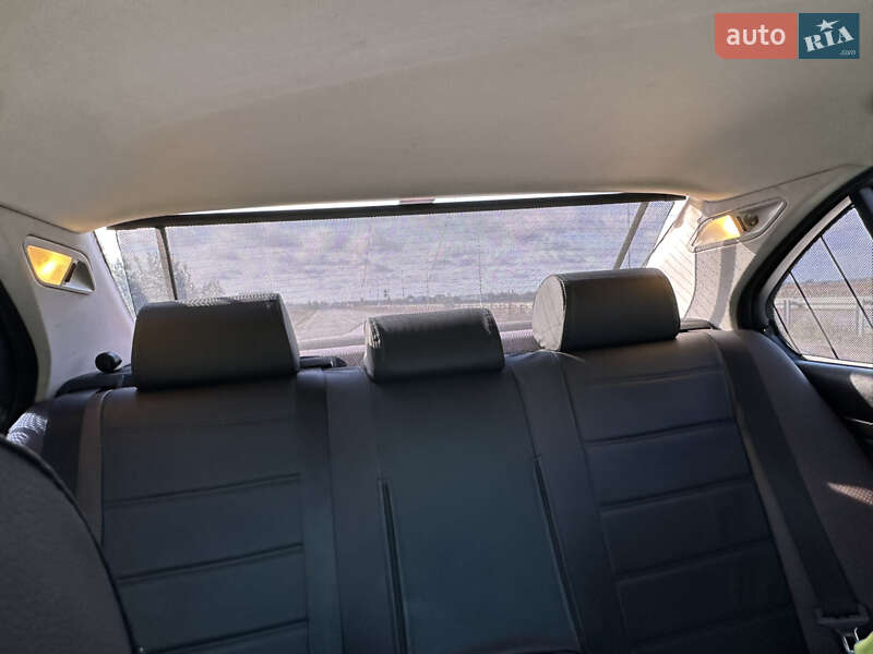 Седан BMW 5 Series 2002 в Житомире