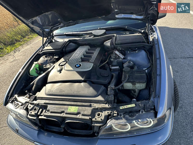 Седан BMW 5 Series 2002 в Житомире