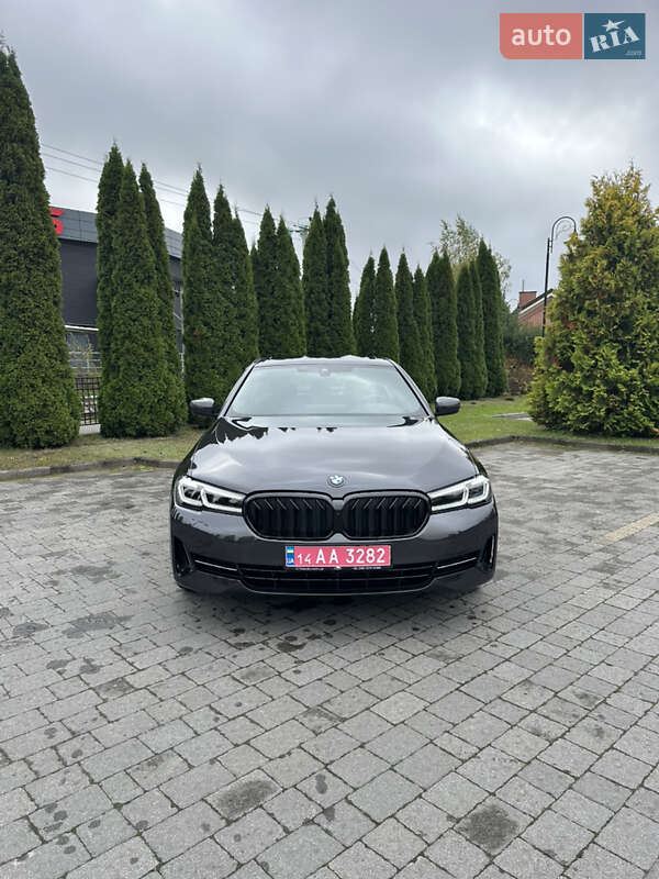 Седан BMW 5 Series 2020 в Львові