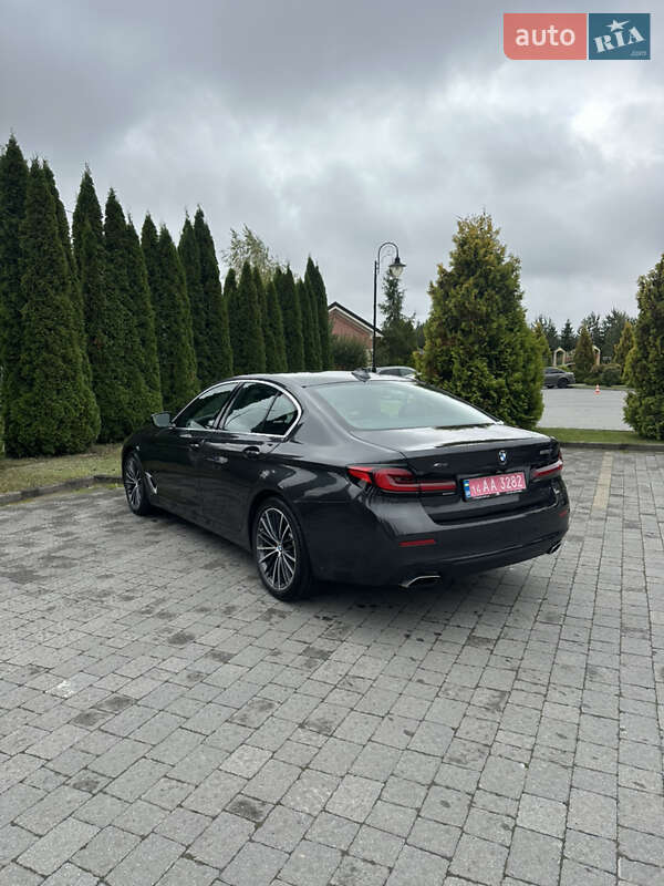Седан BMW 5 Series 2020 в Львові