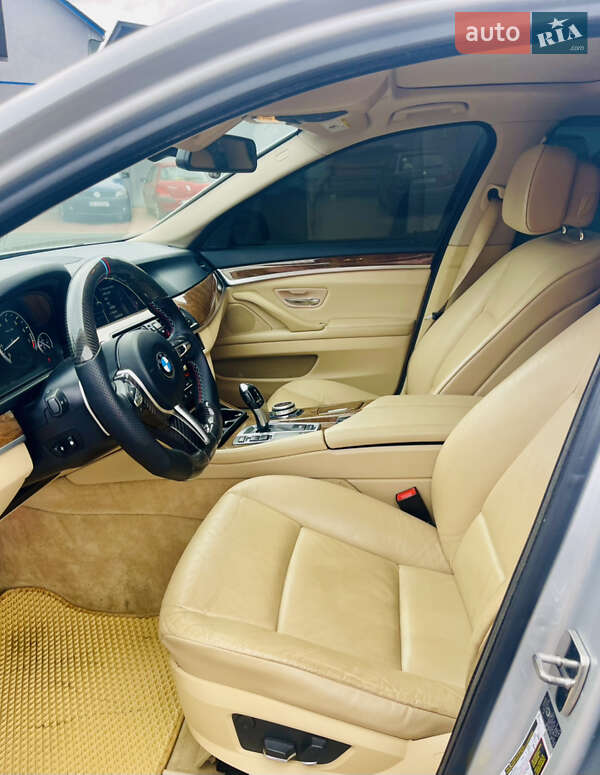 Седан BMW 5 Series 2011 в Ровно