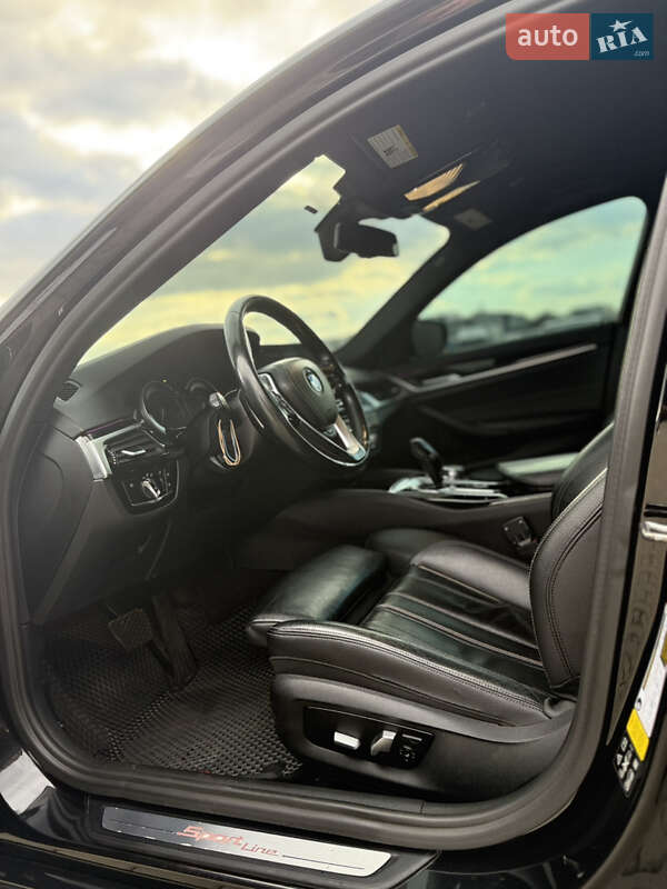 Седан BMW 5 Series 2017 в Ивано-Франковске