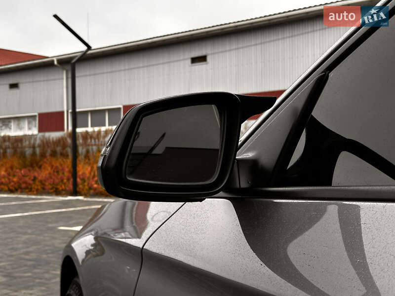 Седан BMW 5 Series 2015 в Луцке