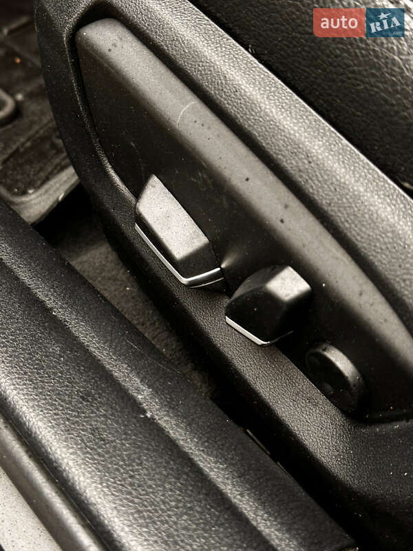 Седан BMW 5 Series 2015 в Луцке