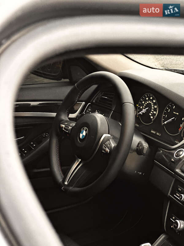Седан BMW 5 Series 2015 в Луцке