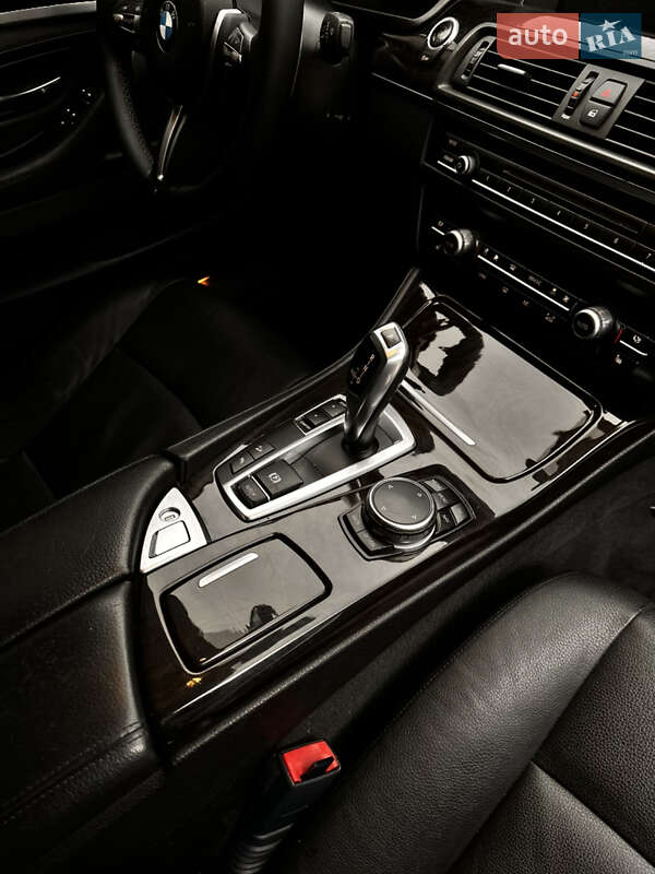 Седан BMW 5 Series 2015 в Луцке