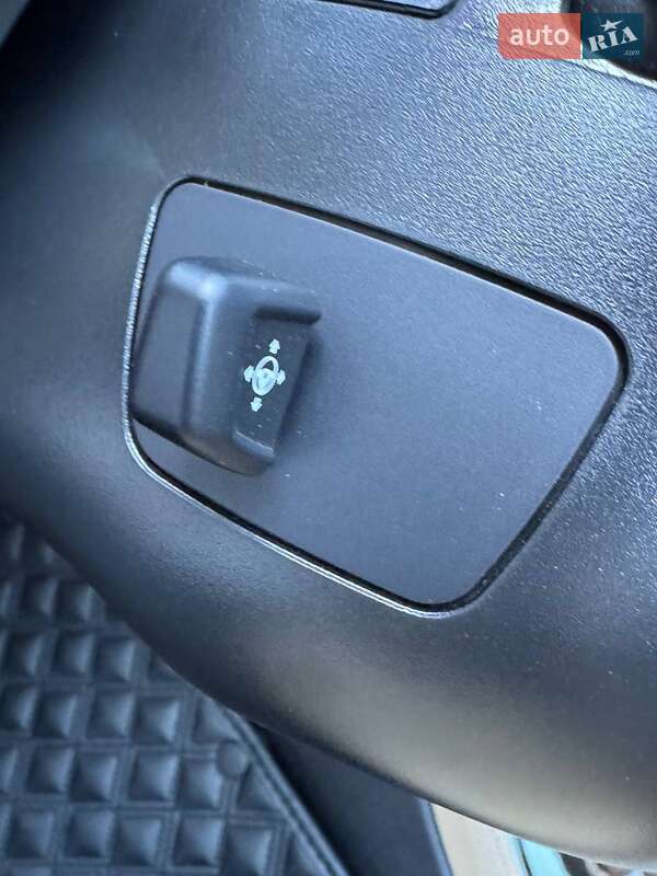 Седан BMW 5 Series 2015 в Киеве