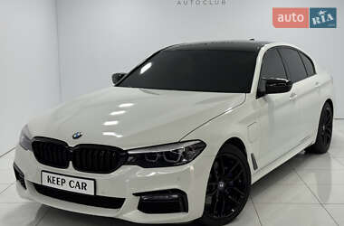 Седан BMW 5 Series 2017 в  фото 2 Седан BMW 5 Series 2017 в