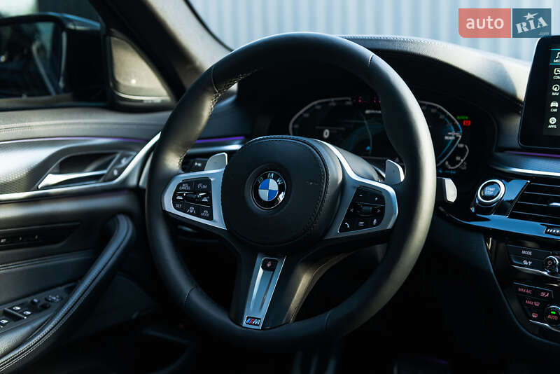 Седан BMW 5 Series 2021 в Мукачевому