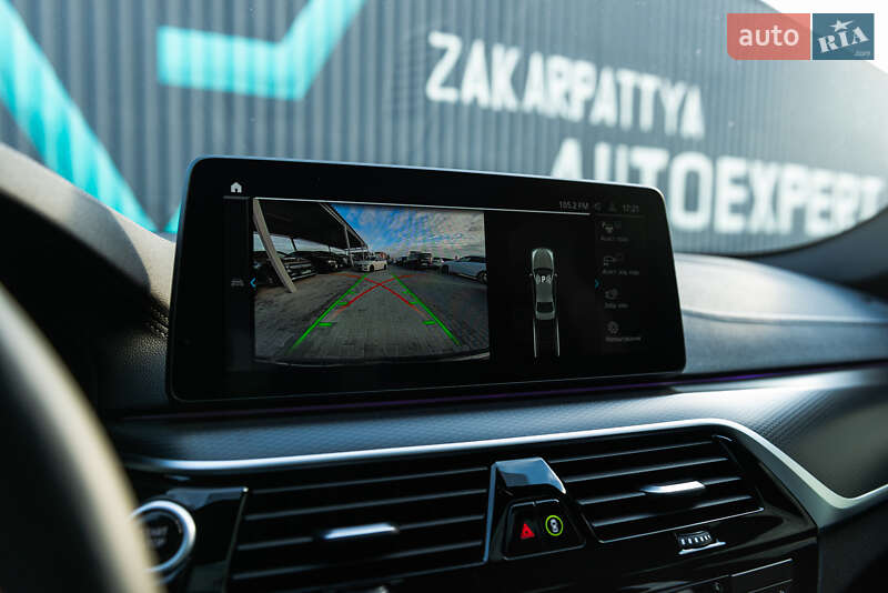 Седан BMW 5 Series 2021 в Мукачевому