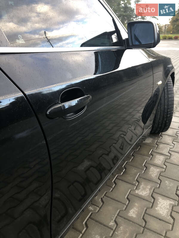 Седан BMW 5 Series 2003 в Торчине