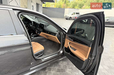 Седан BMW 5 Series 2017 в 