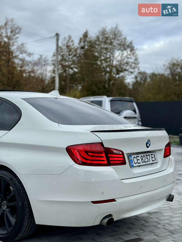 Седан BMW 5 Series 2012 в Черновцах