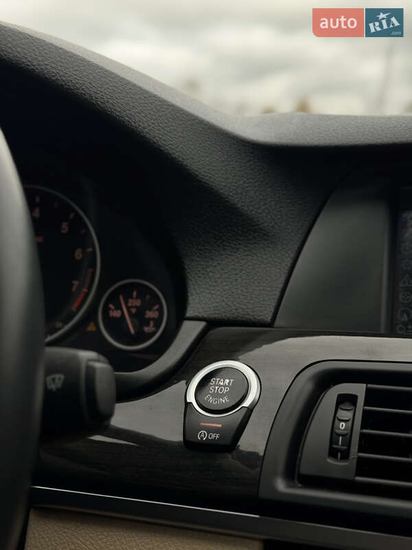Седан BMW 5 Series 2012 в Черновцах