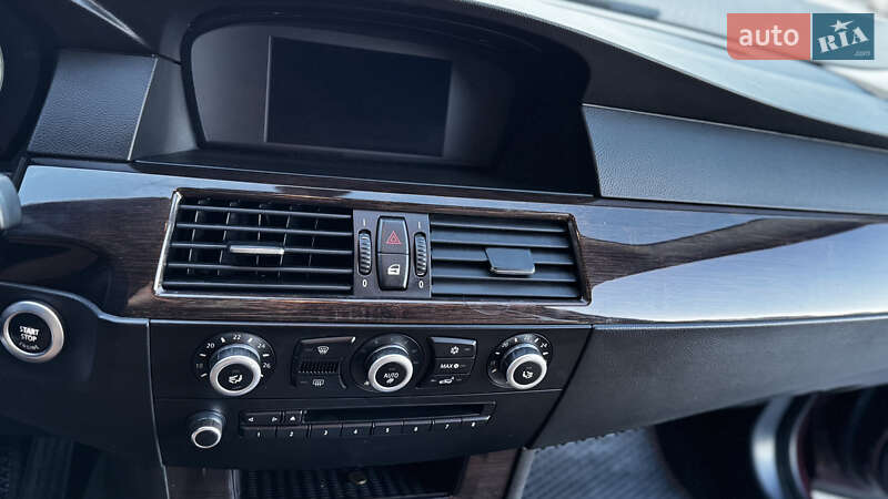 Седан BMW 5 Series 2008 в Зборове