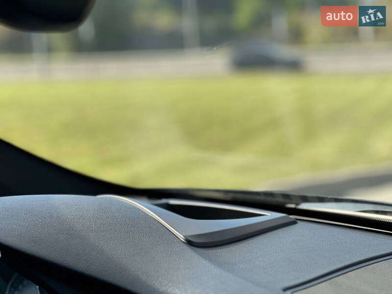 Ліфтбек BMW 5 Series 2010 в Львові фото 36 Ліфтбек BMW 5 Series 2010 в Львові