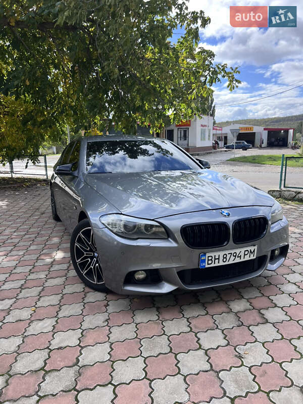 BMW 5 Series 2012 BMW 5 Series 2012