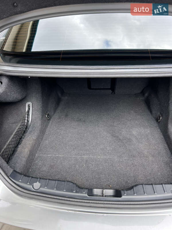 Седан BMW 5 Series 2012 в Одесі