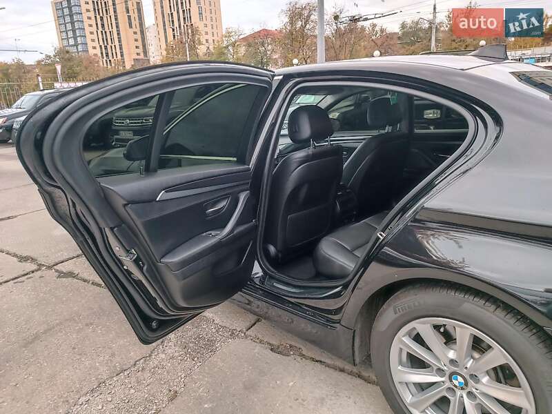 Седан BMW 5 Series 2016 в Харькове