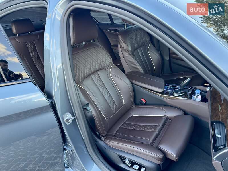 Седан BMW 5 Series 2018 в Днепре фото 26 Седан BMW 5 Series 2018 в Днепре