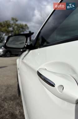 Седан BMW 5 Series 2012 в 