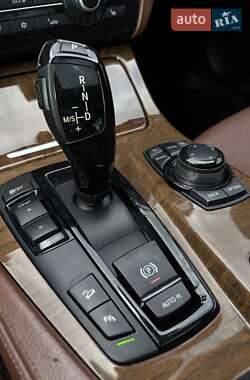 Седан BMW 5 Series 2012 в 