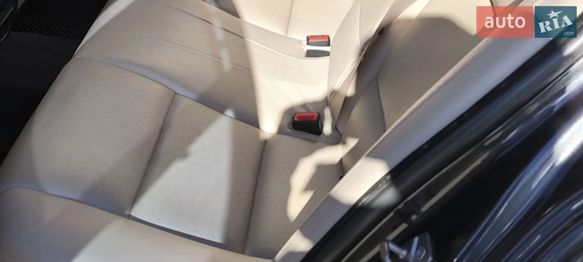 2010 BMW 5er - мініатюра 38