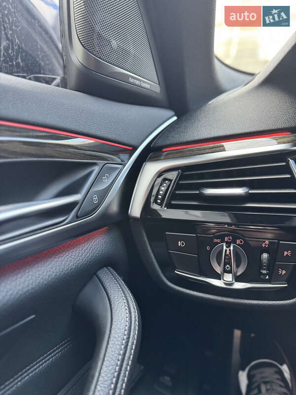 Седан BMW 5 Series 2018 в Дніпрі