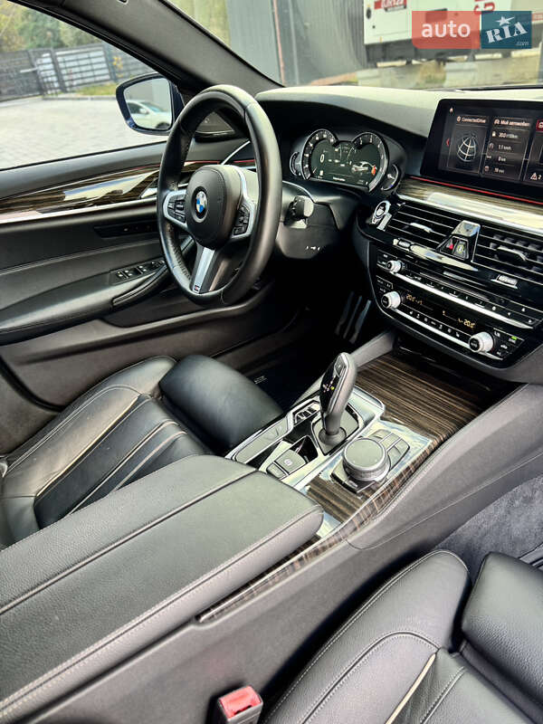 Седан BMW 5 Series 2018 в Дніпрі