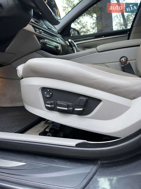 Седан BMW 5 Series 2011 в Харькове